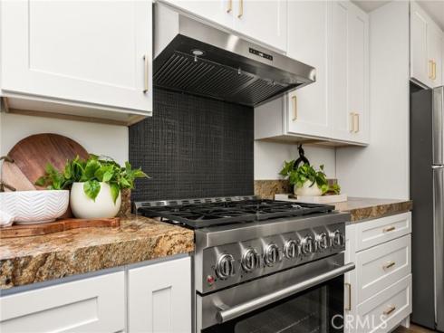 1209 E Walnut , Orange, CA