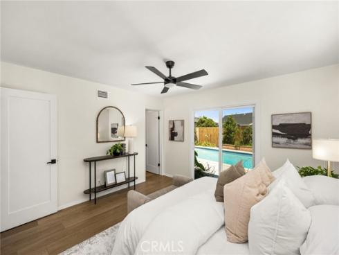 1209 E Walnut , Orange, CA