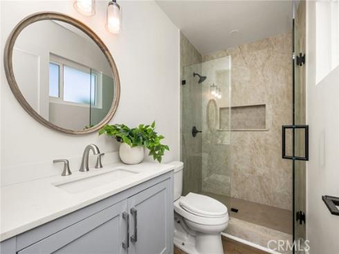 1209 E Walnut , Orange, CA