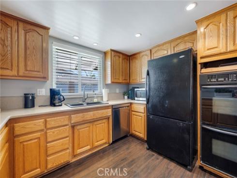 325 E Woodvale Avenue, Orange, CA