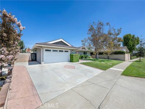 325 E Woodvale Avenue, Orange, CA