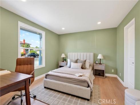 1524 E Briardale  , Orange, CA