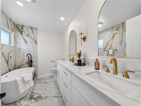 1524 E Briardale  , Orange, CA