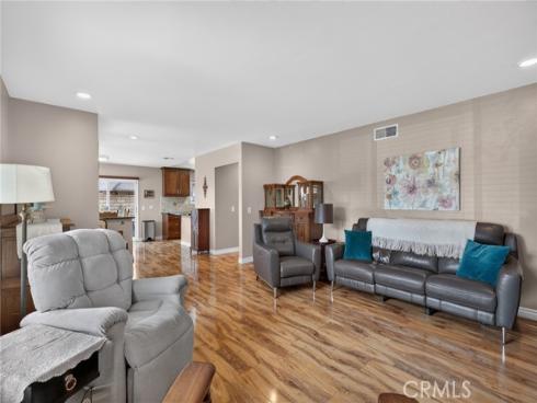111 E Palmdale , Orange, CA