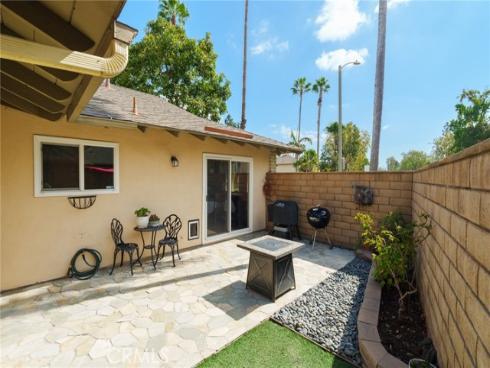111 E Palmdale , Orange, CA