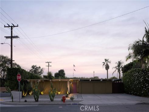 896 S Woodland , Orange, CA