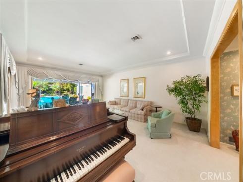 880 S Woodbury Drive, Orange, CA
