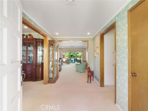880 S Woodbury Drive, Orange, CA