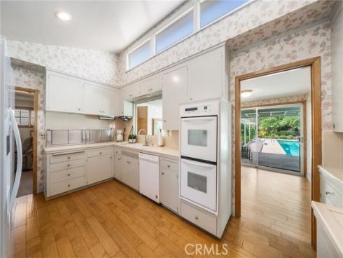 880 S Woodbury Drive, Orange, CA