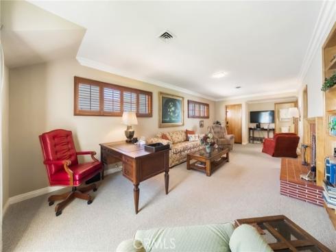 880 S Woodbury Drive, Orange, CA
