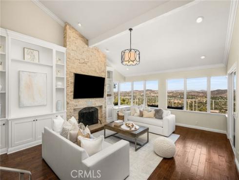 6703 E La Cumbre , Orange, CA