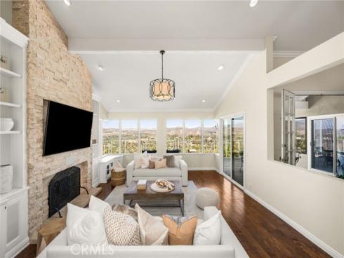 6703 E La Cumbre , Orange, CA