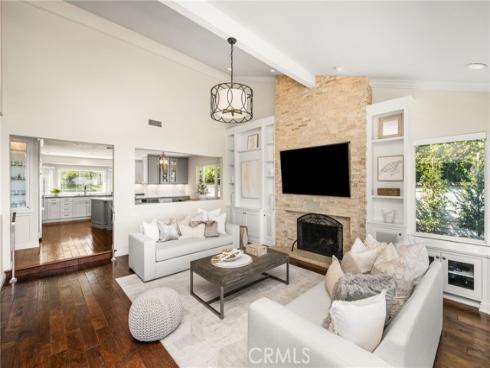 6703 E La Cumbre , Orange, CA