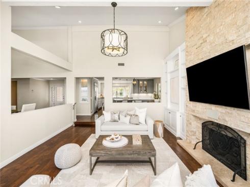6703 E La Cumbre , Orange, CA