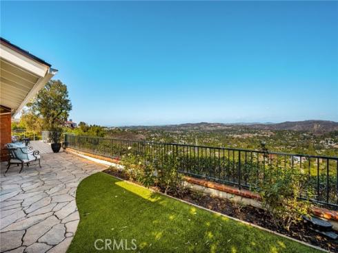 6703 E La Cumbre , Orange, CA