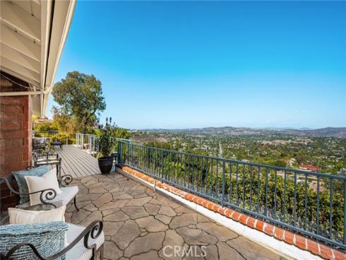 6703 E La Cumbre , Orange, CA