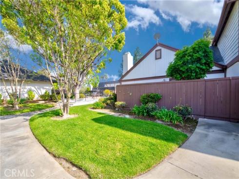 1512  Canterbury  D  Court, Placentia, CA