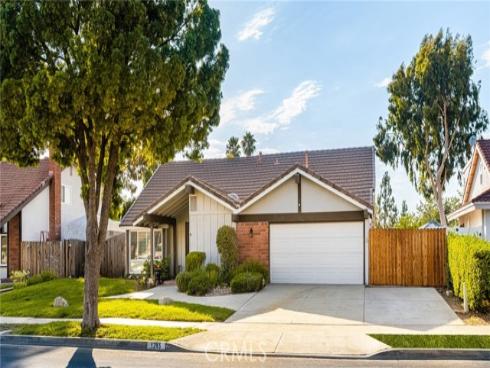 1245  Valparaiso   Drive, Placentia, CA