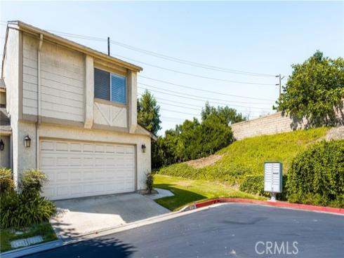 290  Eisenhower   Way, Placentia, CA