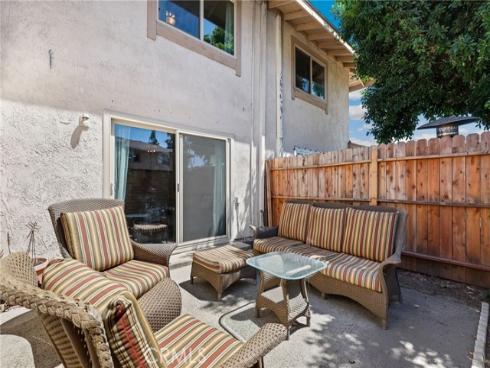 155  Southampton  14  Way, Placentia, CA