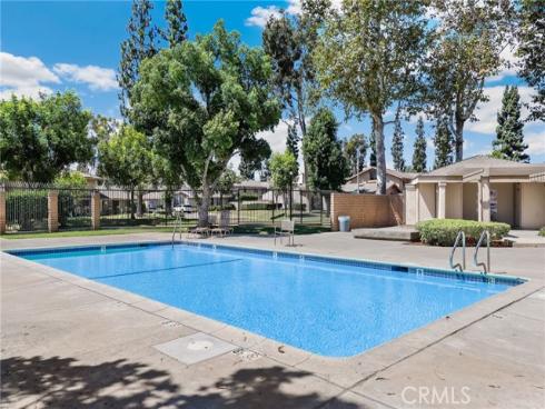 155  Southampton  14  Way, Placentia, CA