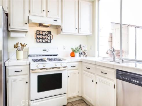 1546 Hastings Way, Placentia, CA