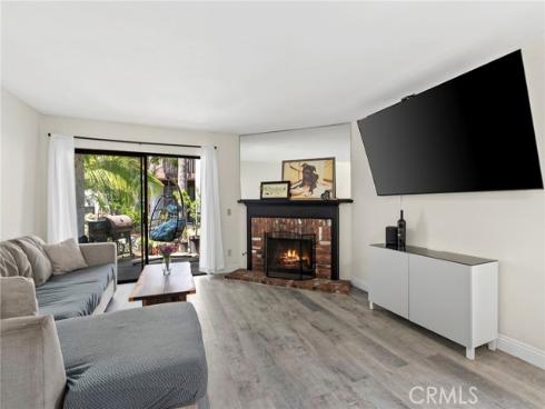 392 Hawaii Way, Placentia, CA