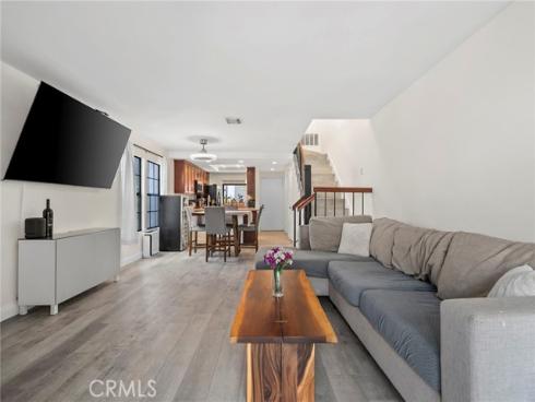 392 Hawaii Way, Placentia, CA