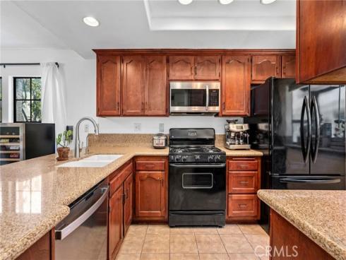 392 Hawaii Way, Placentia, CA