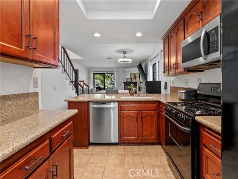 392 Hawaii Way, Placentia, CA