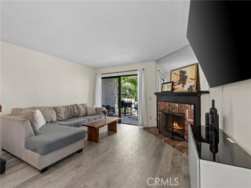 392 Hawaii Way, Placentia, CA