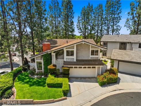 1943 Horseshoe Circle, Placentia, CA