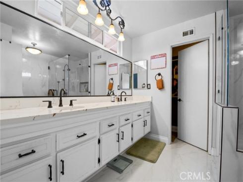 1943 Horseshoe Circle, Placentia, CA