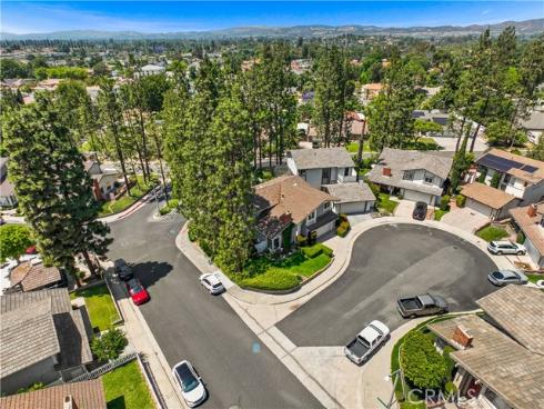 1943 Horseshoe Circle, Placentia, CA