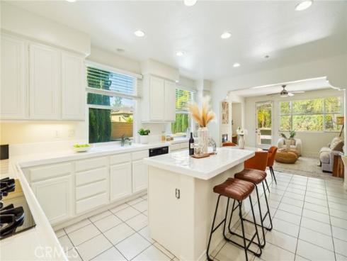 501 Newman Circle, Placentia, CA