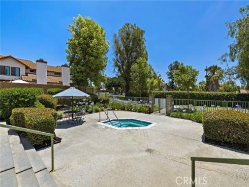 990 La Paz 49 Road, Placentia, CA