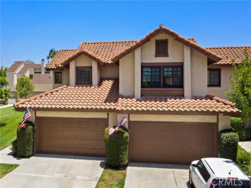 990 La Paz 49 Road, Placentia, CA