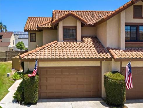 990 La Paz 49 Road, Placentia, CA