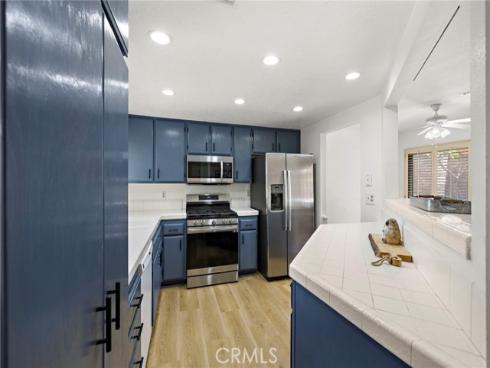 990 La Paz 49 Road, Placentia, CA