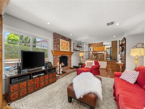 401 Marymont Avenue, Placentia, CA