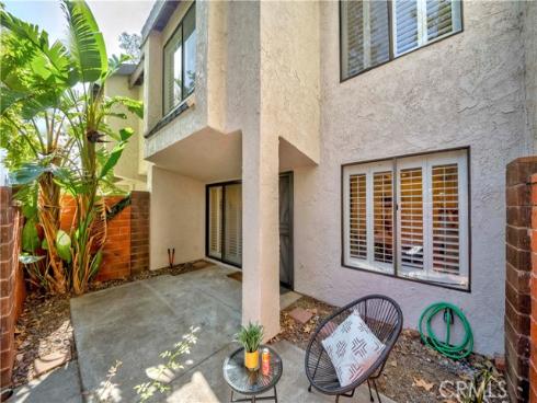 1657 Sherwood Village Circle, Placentia, CA