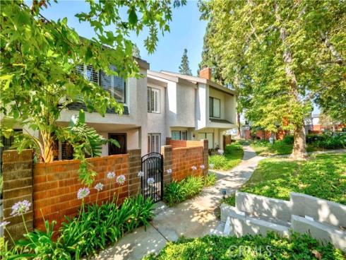 1657 Sherwood Village Circle, Placentia, CA