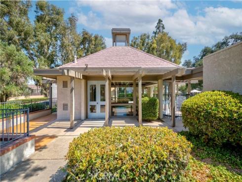 1657 Sherwood Village Circle, Placentia, CA