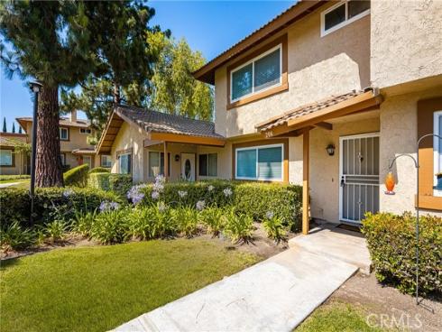 206 Bay Meadows Drive, Placentia, CA