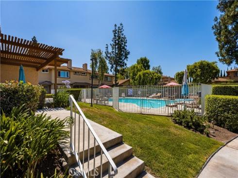 206 Bay Meadows Drive, Placentia, CA