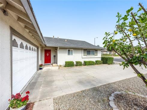 402 Jade Ave , Placentia, CA