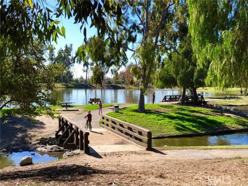 402 Jade Ave , Placentia, CA