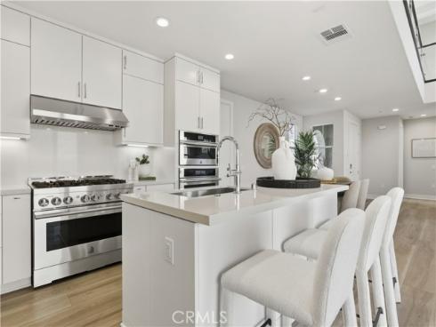 582  Mcfadden   Street, Placentia, CA