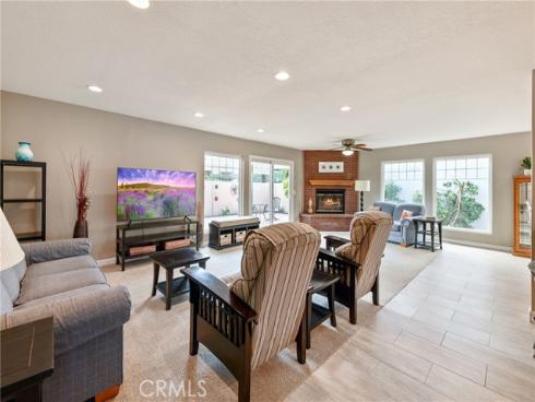 1018  Violet   Circle, Placentia, CA