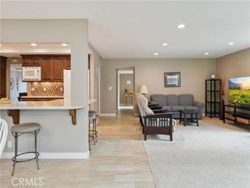 1018  Violet   Circle, Placentia, CA